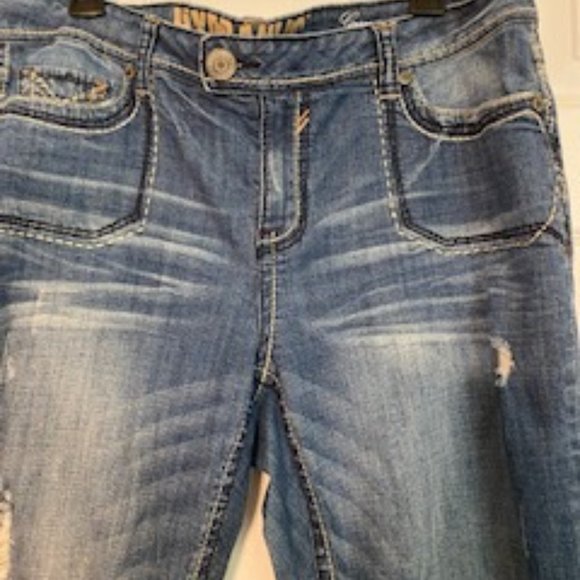 Jeans - Picture 1 of 4